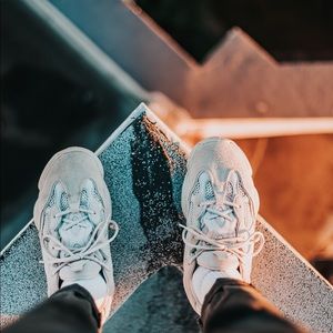 Meet your Posher, Devin